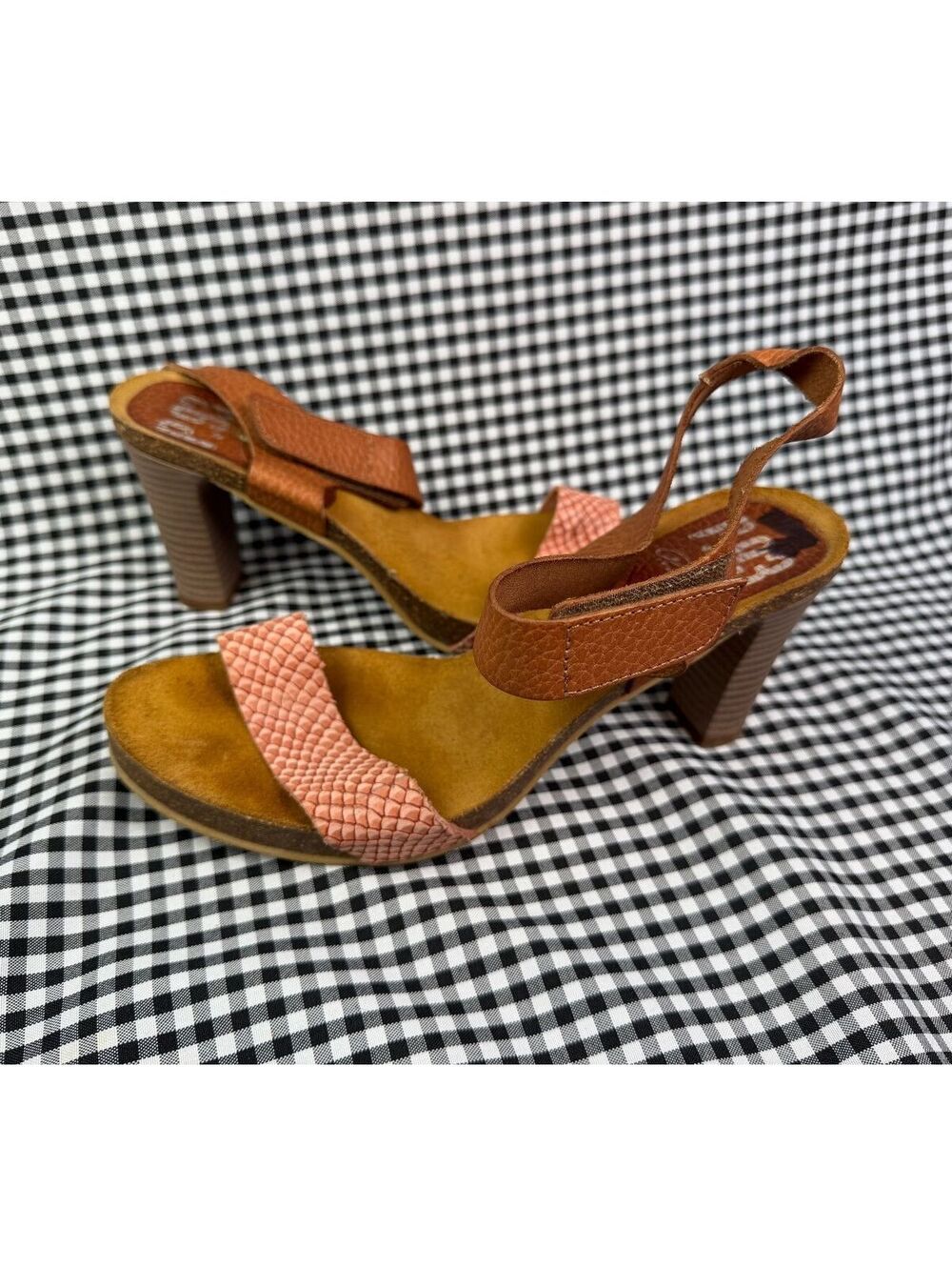 P.93 Penelope Collection Women EU 41 Leather Heels Pink Brown Strappy Sandals